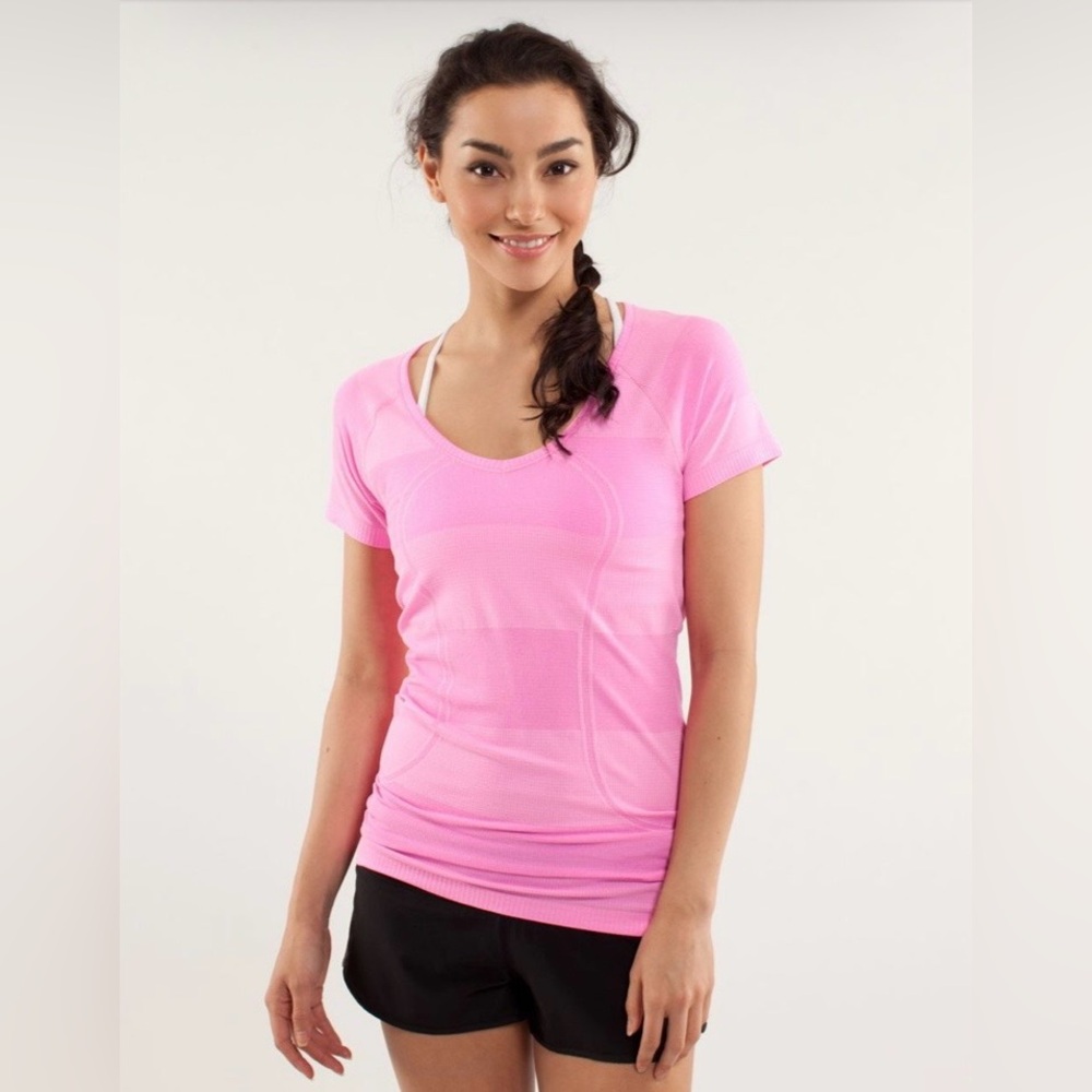 Lululemon Run: Swiftly Tech V Neck